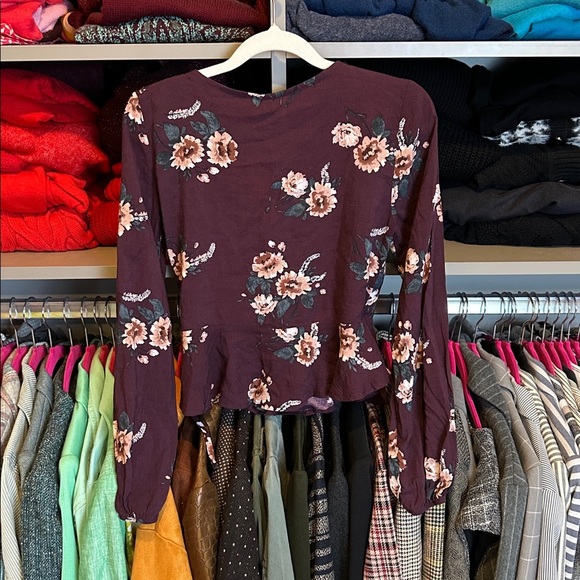 Wild Fable aubergine/tan floral long sleeve wrap top size XS - Picture 3 of 3